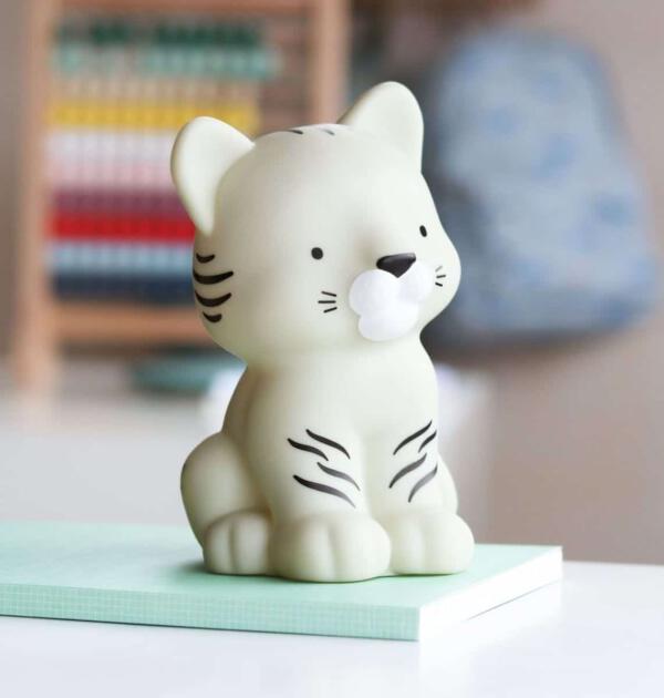 Lltiwh74 Lr 7 Little Light White Tiger